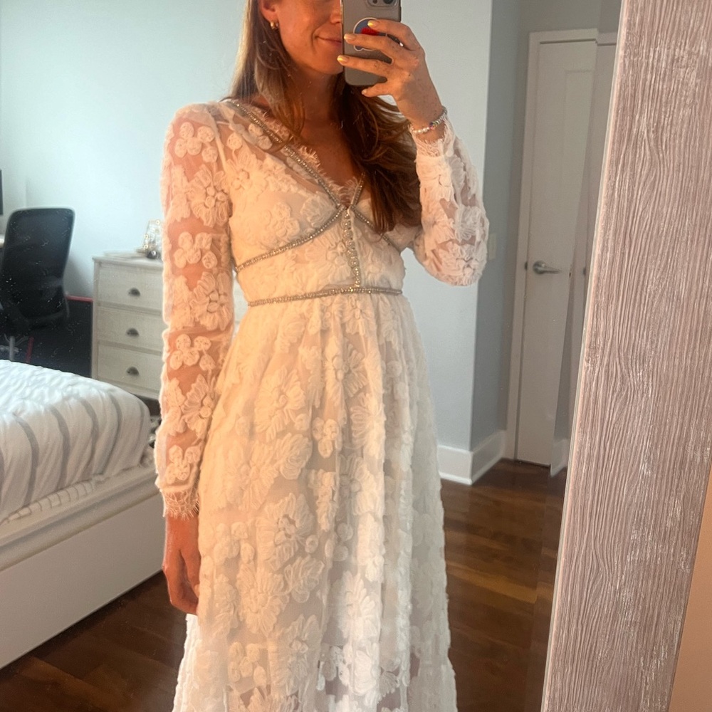 Self-Portrait Ivory Lace Maxi Dress - Picture 2 of 11